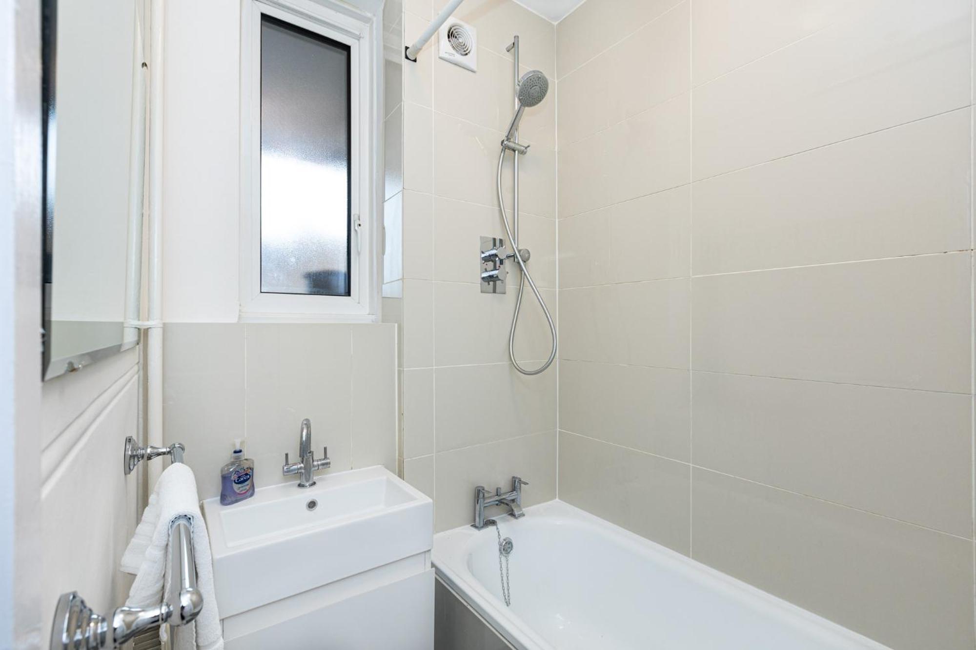 Bright Modern 1 Bedroom Flat, 5 Min To Vauxhall St Londýn Exteriér fotografie